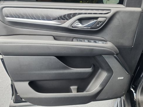 Used 2024 GMC Yukon XL Denali image 25