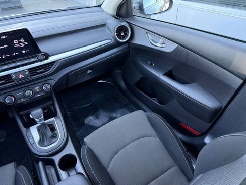 Used 2023 Kia Forte LXS w/ LXS Technology Package FWD image 21