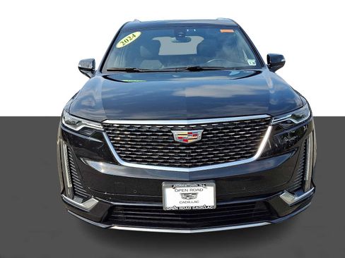 Used 2024 Cadillac XT6 Luxury AWD/4WD image 2