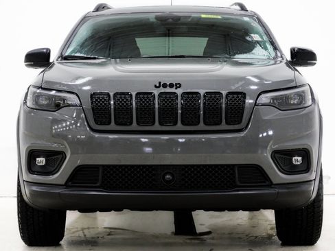 Used 2022 Jeep Cherokee Latitude w/ Sun & Sound Group image 2