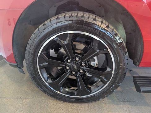 Used 2022 Ford Expedition Max Limited image 10