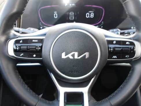 Used 2024 Kia Sportage EX image 18