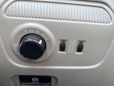 New 2026 Jeep Grand Wagoneer Summit image 27