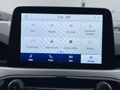 Used 2020 Ford Escape SE image 12