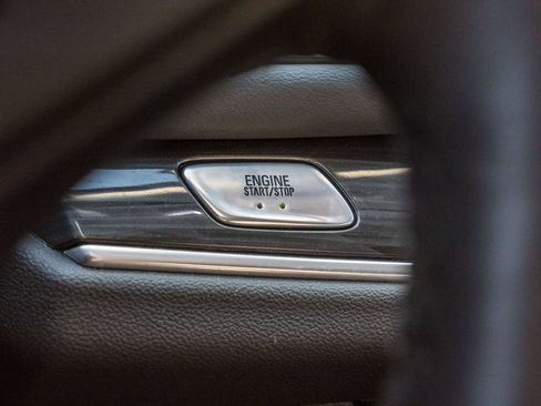 Used 2021 Buick Enclave Essence FWD image 53