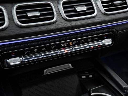 Used 2024 Mercedes-Benz GLE 450 4MATIC image 57