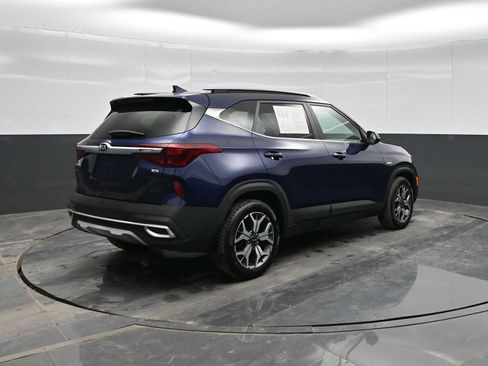 Used 2021 Kia Seltos EX image 7