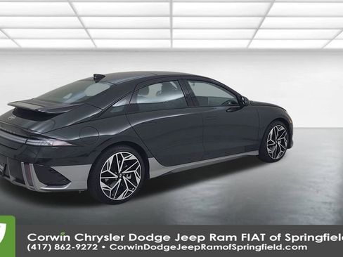 Used 2023 Hyundai Ioniq 6 Limited image 15