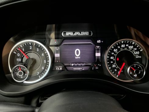 Used 2023 RAM 1500 Laramie AWD/4WD image 13