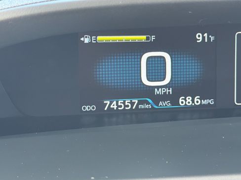 Used 2022 Toyota Prius Prime XLE FWD image 35