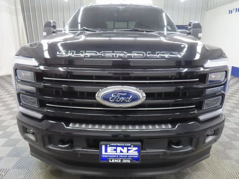Used 2025 Ford F350 Platinum w/ FX4 Off-Road Package image 52