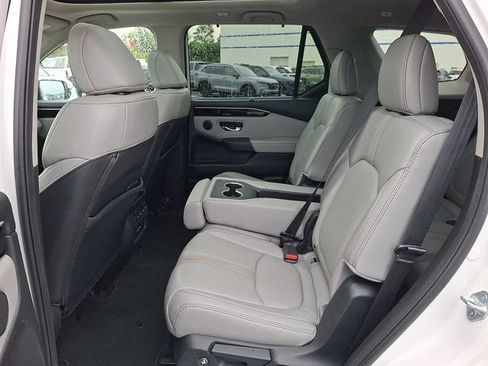 Certified 2023 Honda Pilot Touring image 24