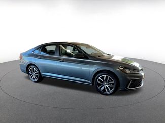 Used 2025 Volkswagen Jetta SE video 2