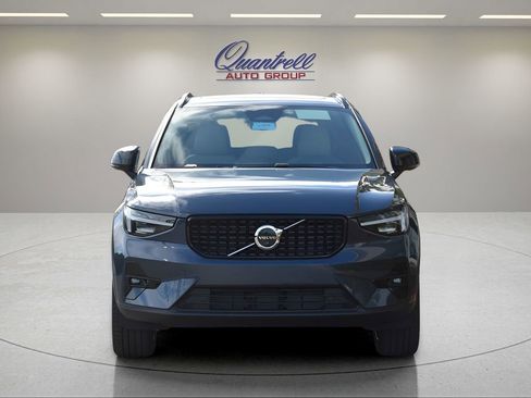New 2026 Volvo XC40 B5 Ultra w/ Protection Package Premier image 8