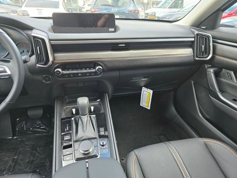 New 2025 MAZDA CX-50 2.5 Hybrid w/ Premium Plus Pkg image 12