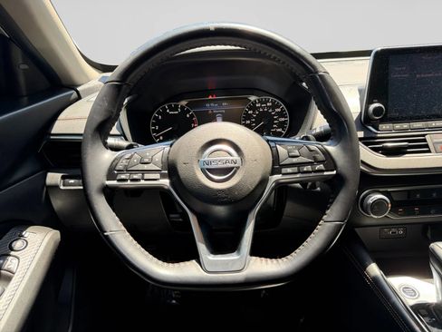 Used 2020 Nissan Altima 2.5 SR FWD image 21