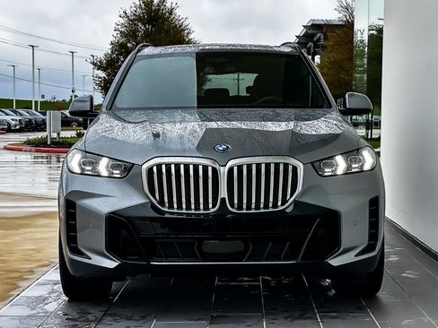 New 2026 BMW X5 xDrive50e w/ M Sport Package image 5