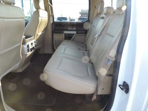 Used 2018 Ford F150 Lariat w/ Equipment Group 502A Luxury image 19