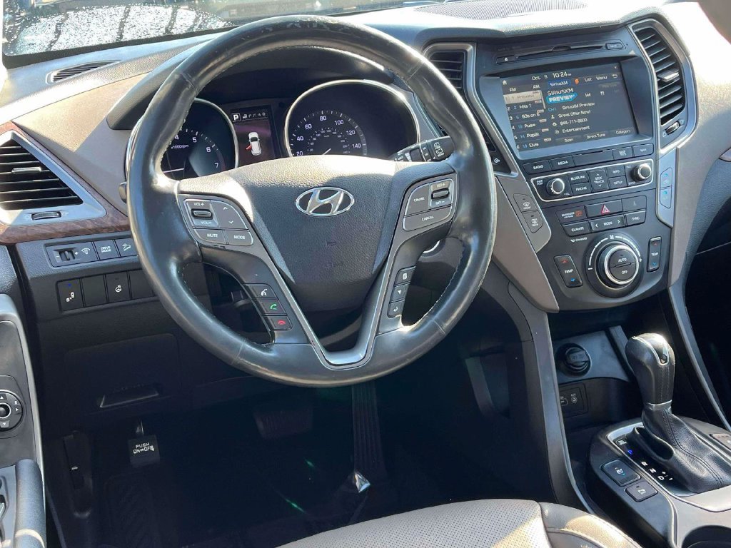 Used 2018 Hyundai Santa Fe Sport w/ 2.4L Tech Package 04 AWD/4WD image 2