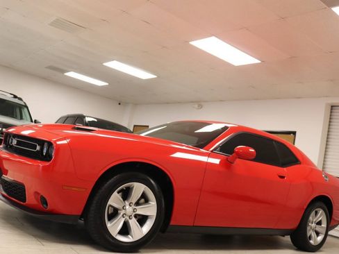 Used 2023 Dodge Challenger SXT RWD image 10