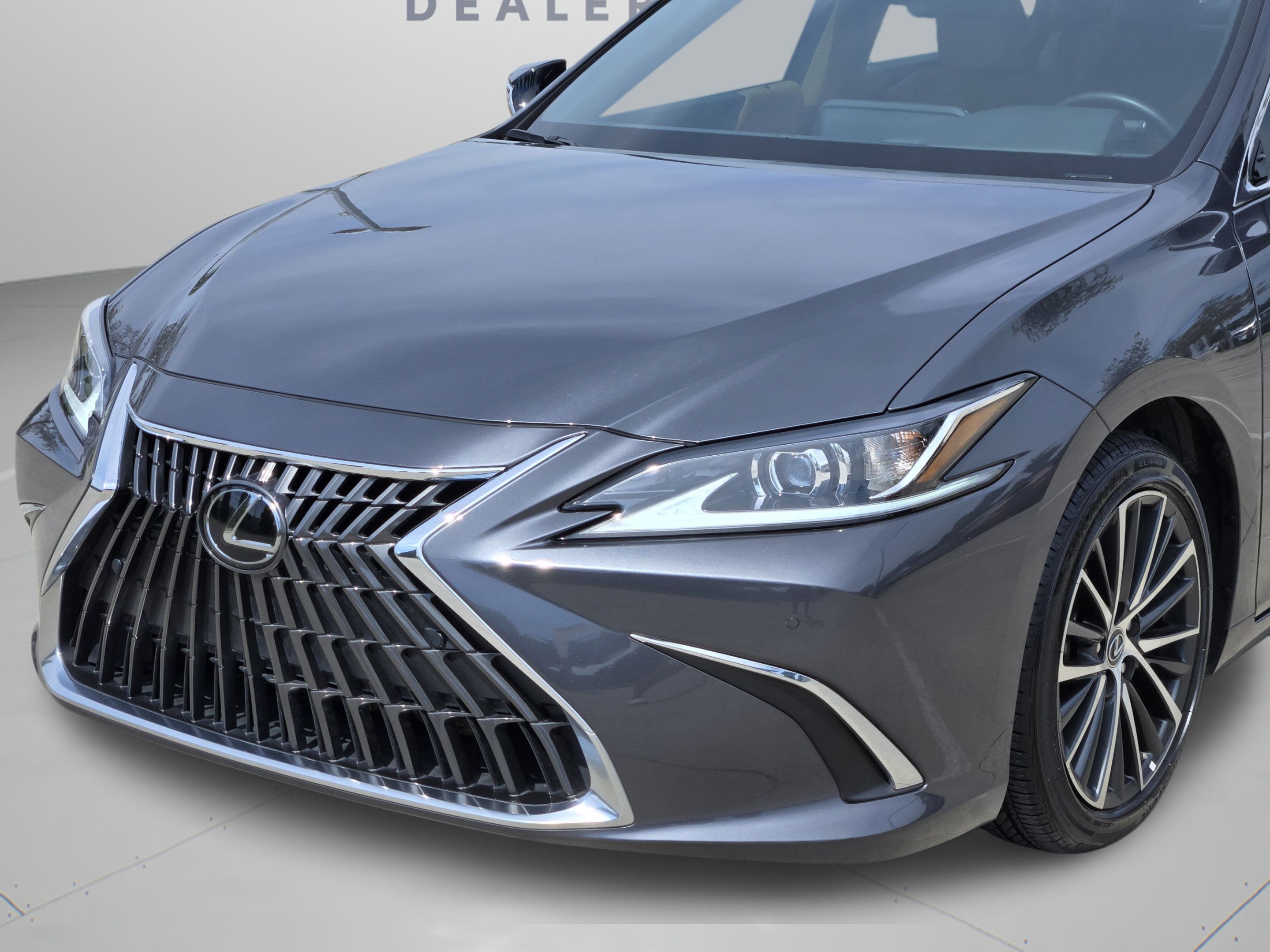 Used 2025 Lexus ES 350 w/ Premium Package FWD image 35