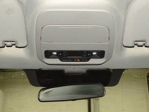 Used 2023 Ford F150 XLT image 29