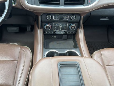 Used 2021 Chevrolet Tahoe High Country w/ Premium Package RWD image 18
