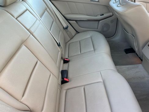 Used 2011 Mercedes-Benz E 350 BlueTEC Sedan image 30