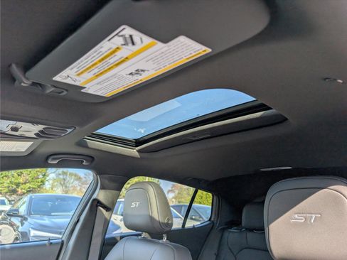 New 2026 Buick Envista Sport Touring FWD image 27