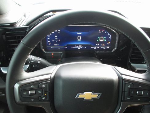 Used 2024 Chevrolet Silverado 3500 High Country w/ High Country Premium Package image 33