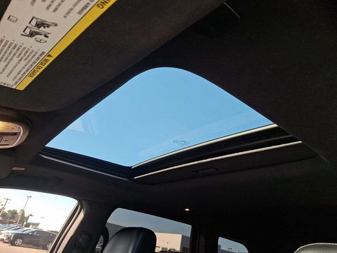 Used 2020 Jeep Grand Cherokee Limited AWD/4WD image 14
