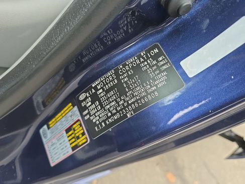 Used 2008 Kia Sedona EX w/ Luxury Pkg image 33