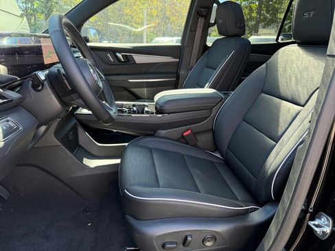 New 2025 Buick Enclave Sport Touring w/ Power Package image 16