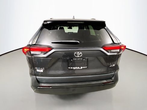 Used 2022 Toyota RAV4 XLE image 6