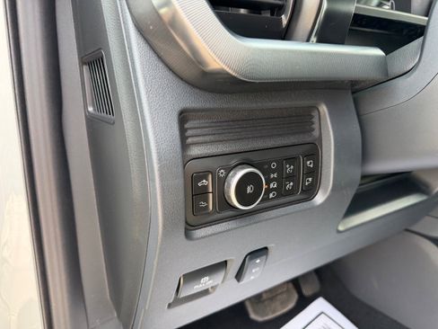 New 2026 Ford F450 Platinum w/ FX4 Off-Road Package AWD/4WD image 13