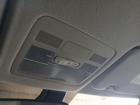 New 2026 Hyundai Venue SE FWD image 22
