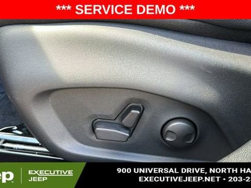 New 2025 Jeep Compass Limited w/ Sun & Sound Group image 11