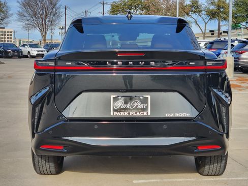Used 2024 Lexus RZ 300e Premium image 12