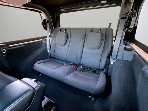 Used 2021 Jeep Wrangler Sport AWD/4WD image 21