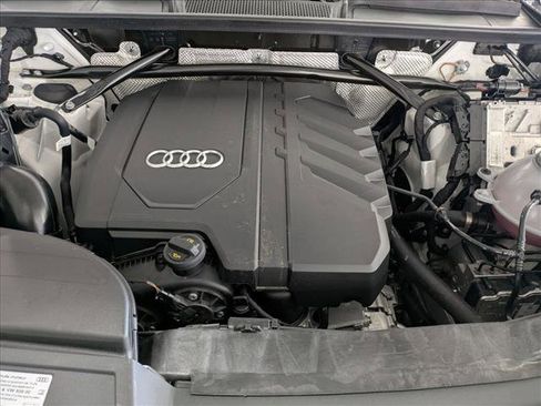 Certified 2025 Audi Q5 2.0T Premium image 21