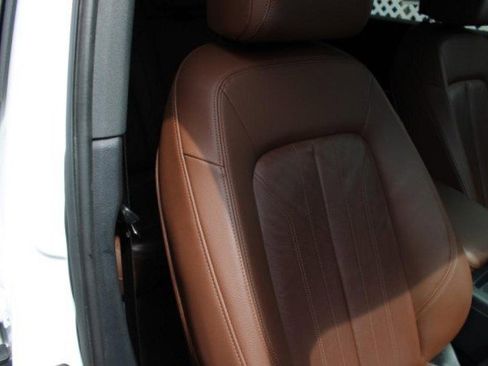 Used 2018 Audi Q5 2.0T Premium Plus w/ Premium Plus Package image 13