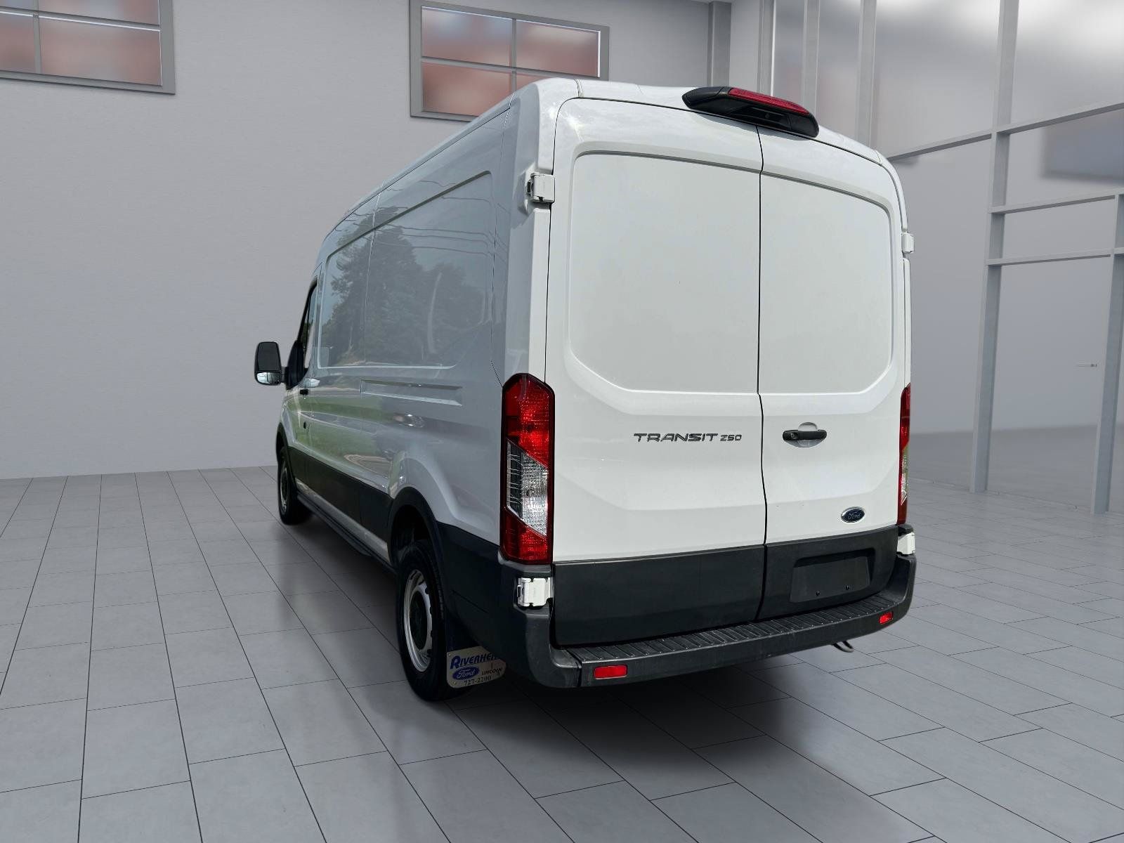 Certified 2023 Ford Transit 250 Medium Roof RWD image 4