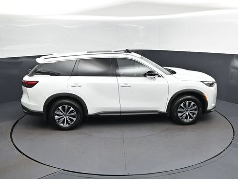 Certified 2026 INFINITI QX60 Pure w/ Cargo Package FWD image 36