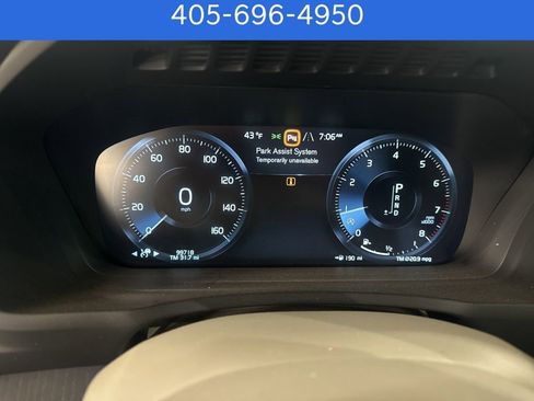 Used 2020 Volvo XC90 T5 Momentum w/ Protection Package Premier image 18