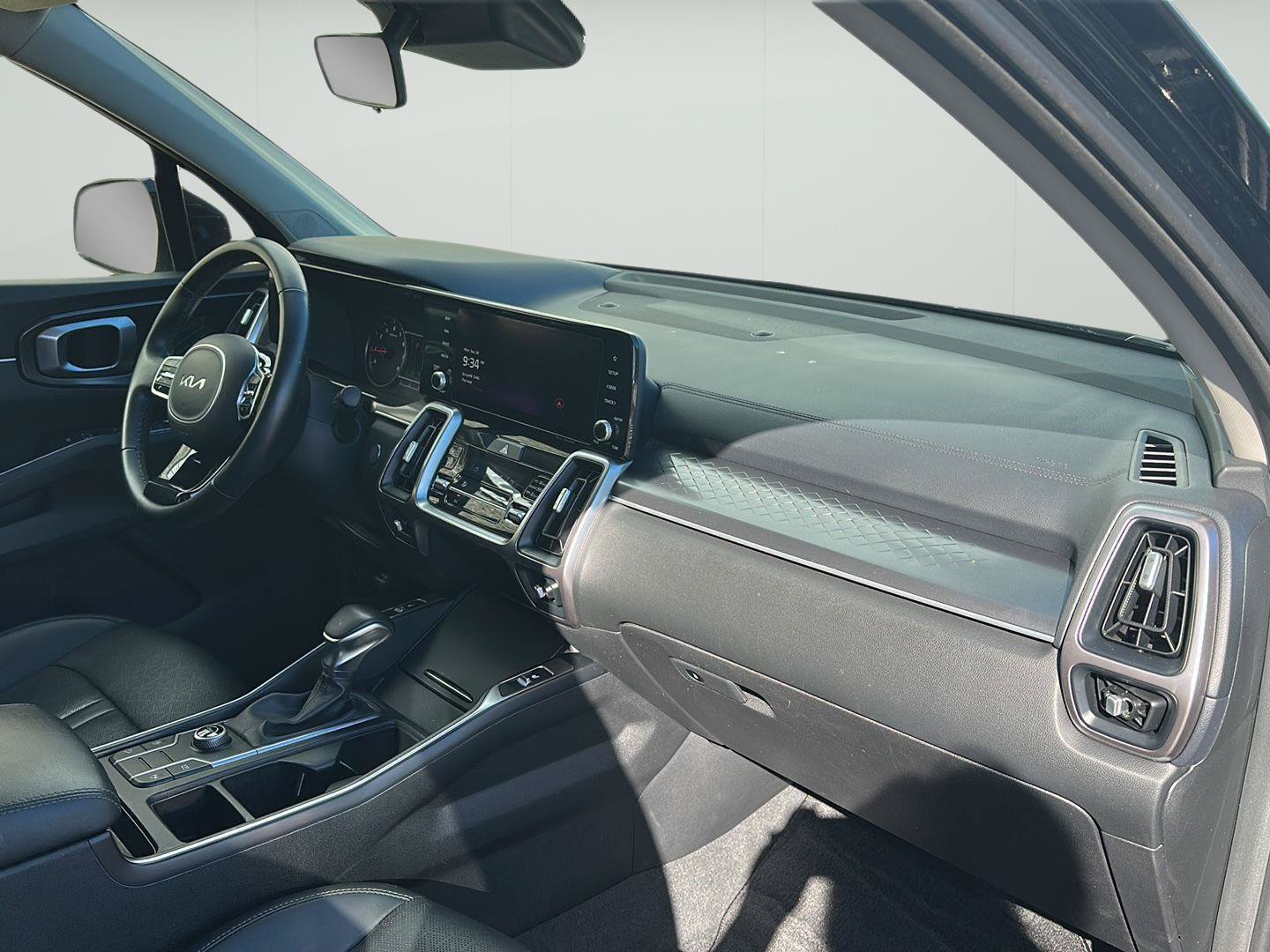 Used 2023 Kia Sorento S w/ Panoramic Sunroof Package FWD image 19