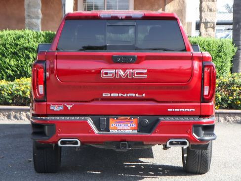 Used 2022 GMC Sierra 1500 Denali w/ Denali Reserve Package AWD/4WD image 8