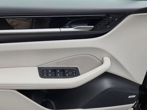 New 2025 Porsche Macan 4 Electric image 14