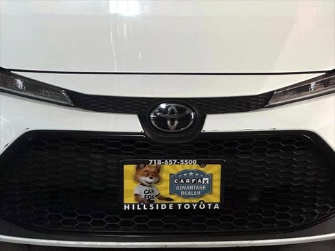 Certified 2021 Toyota Corolla LE image 8
