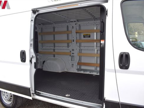 Used 2025 RAM ProMaster 2500 w/ U-Haul Equipment Group image 25