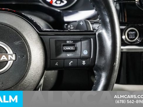 Used 2024 Nissan Pathfinder SL w/ SL Premium Package FWD image 31
